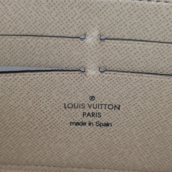 Lv zippy arzu Sold! - Picture 7 of 11